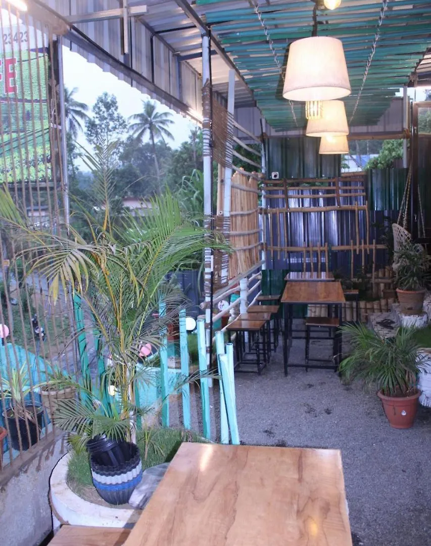 Munnar Kudil Resto Cafe Family Room Anaviratty